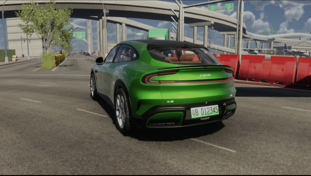 �ֶ���ͣ����2С��YU7ģ�鹲����ֻ����ͼ